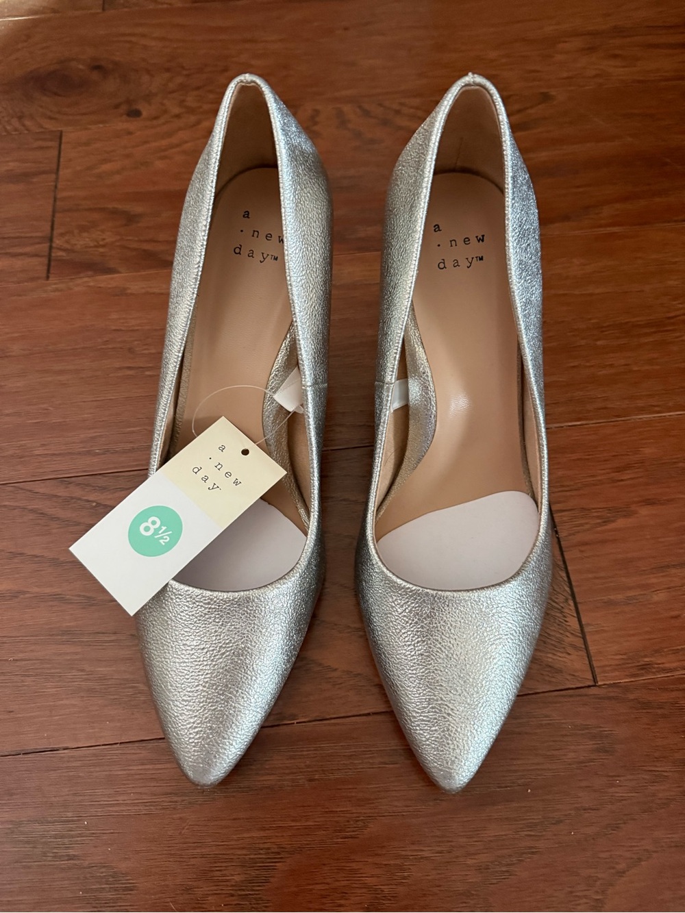 A new day Silver Pointed Toe Pumps
